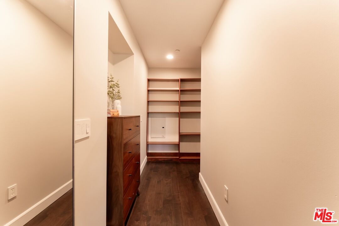 447 N Doheny Dr Unit: 101, Beverly Hills