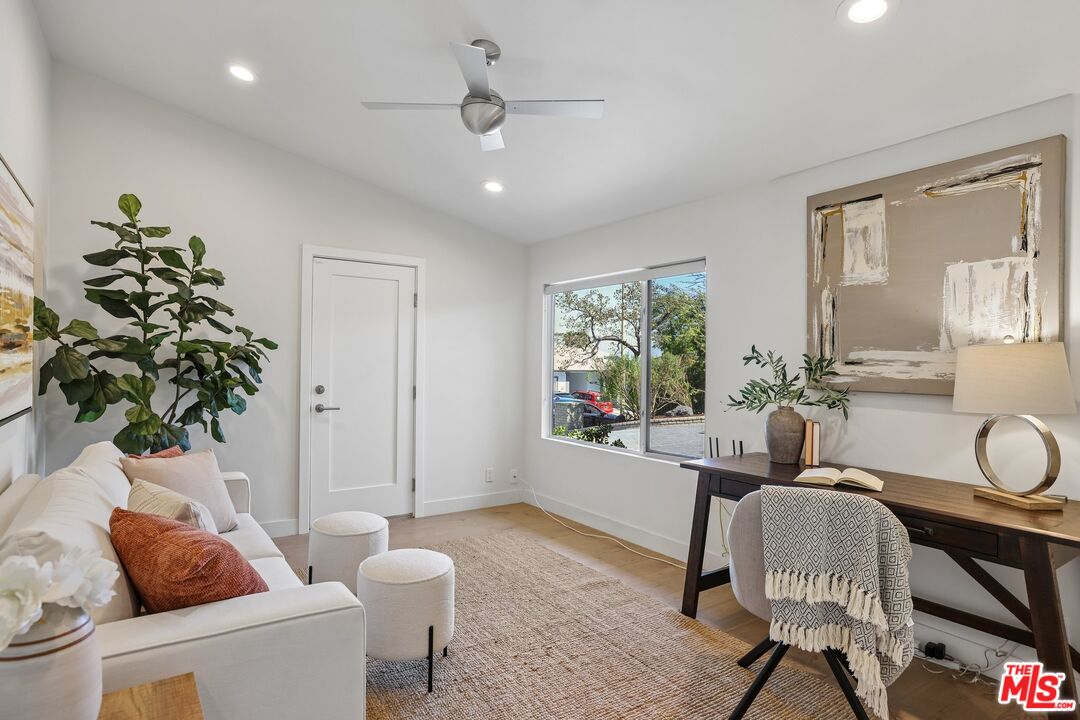 3000 Dona Emilia Dr