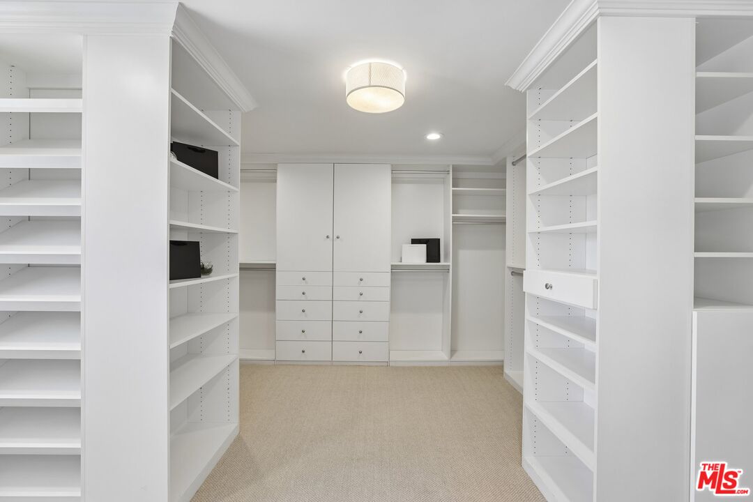 3000 Dona Emilia Dr