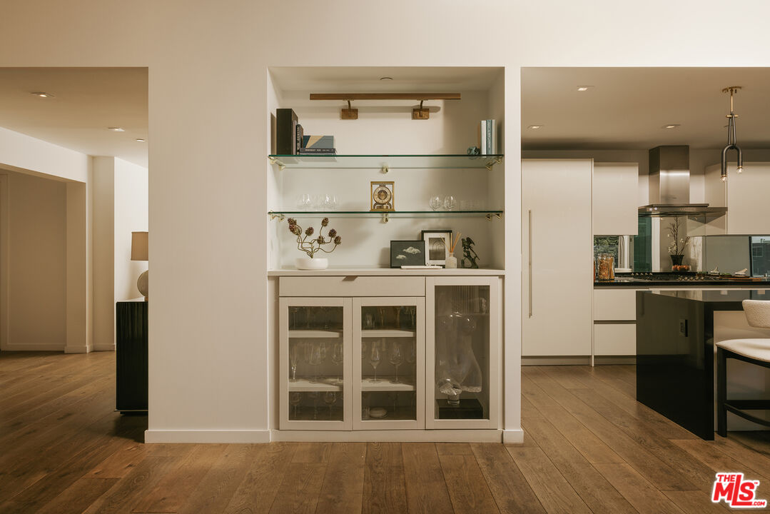 9000 W 3rd St Unit: 501