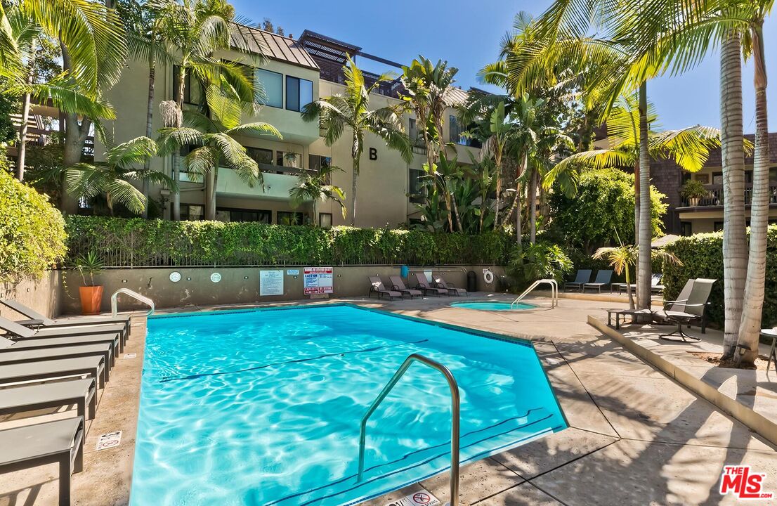 950 N Kings Rd Unit: 254, West Hollywood 