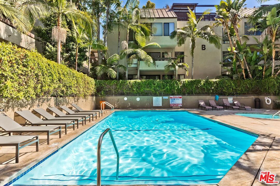 950 N Kings Rd Unit: 254, West Hollywood 