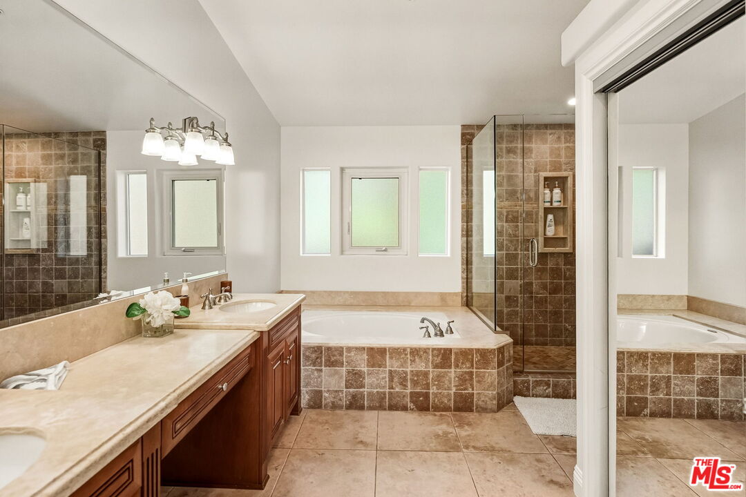 3699 Kanan Rd, Agoura Hills 