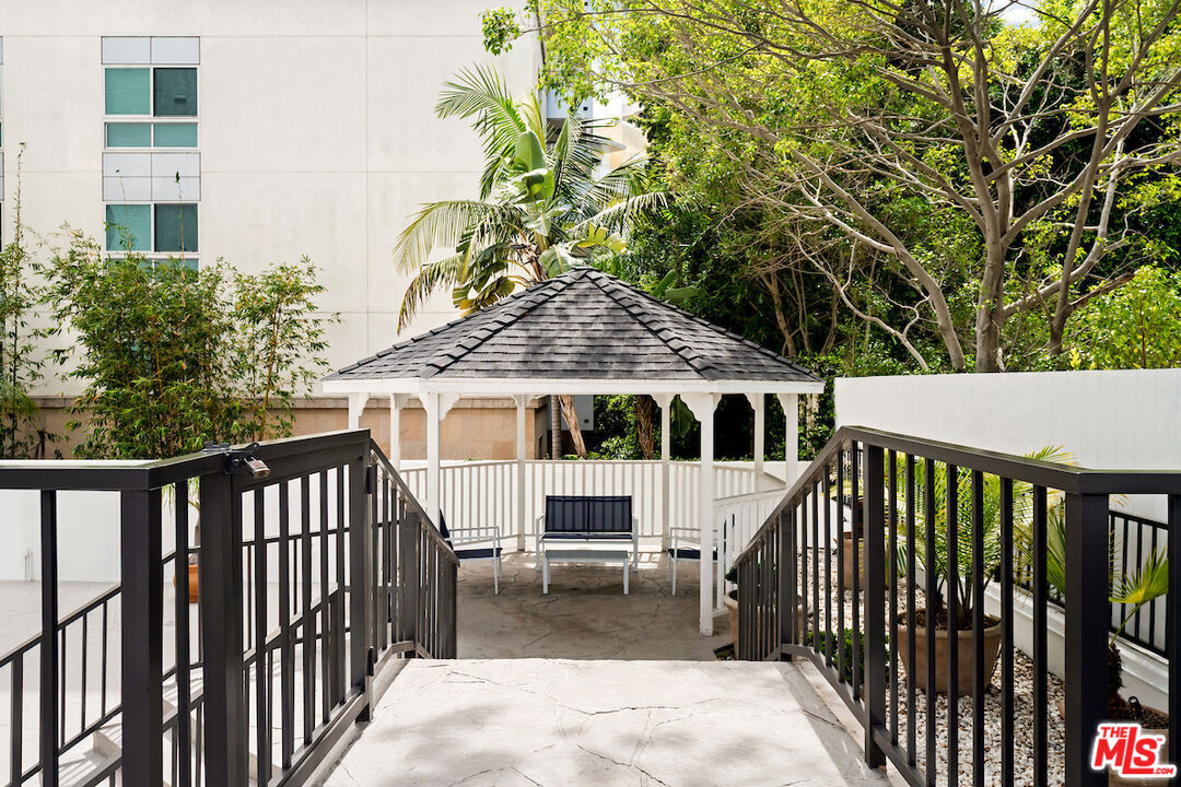 10551 Wilshire Blvd Unit: 403