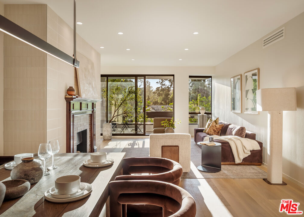 10551 Wilshire Blvd Unit: 403