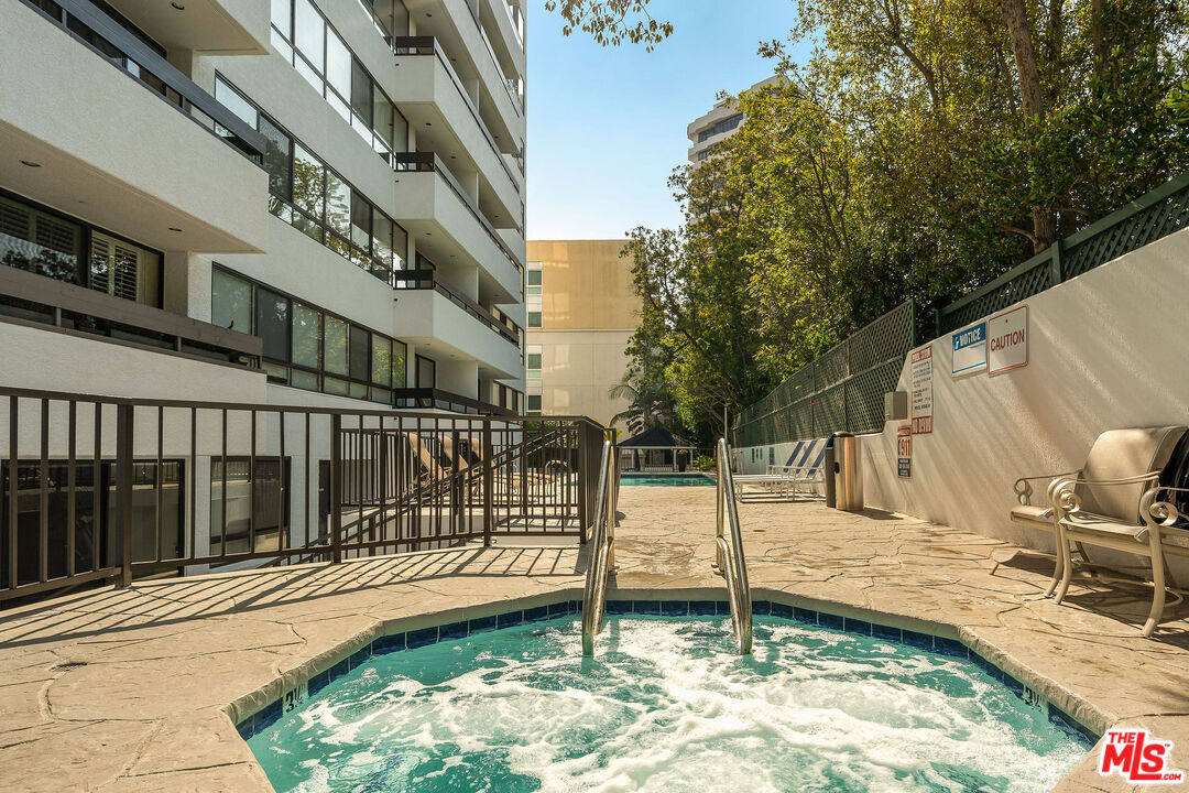 10551 Wilshire Blvd Unit: 403