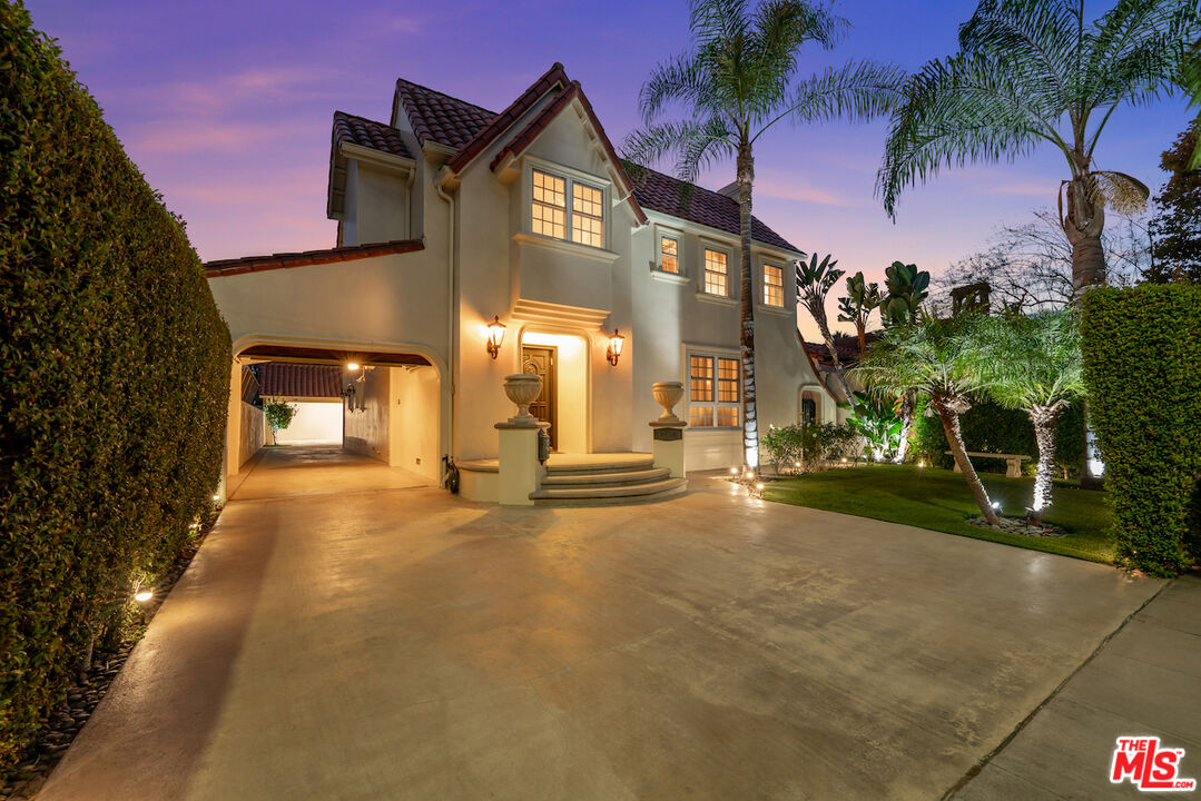 6138 Maryland Dr, Beverly Grove 