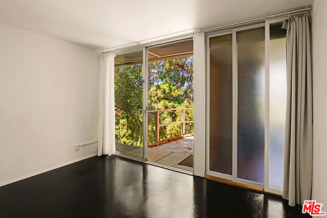 541 Suncourt Ter, Glendale 