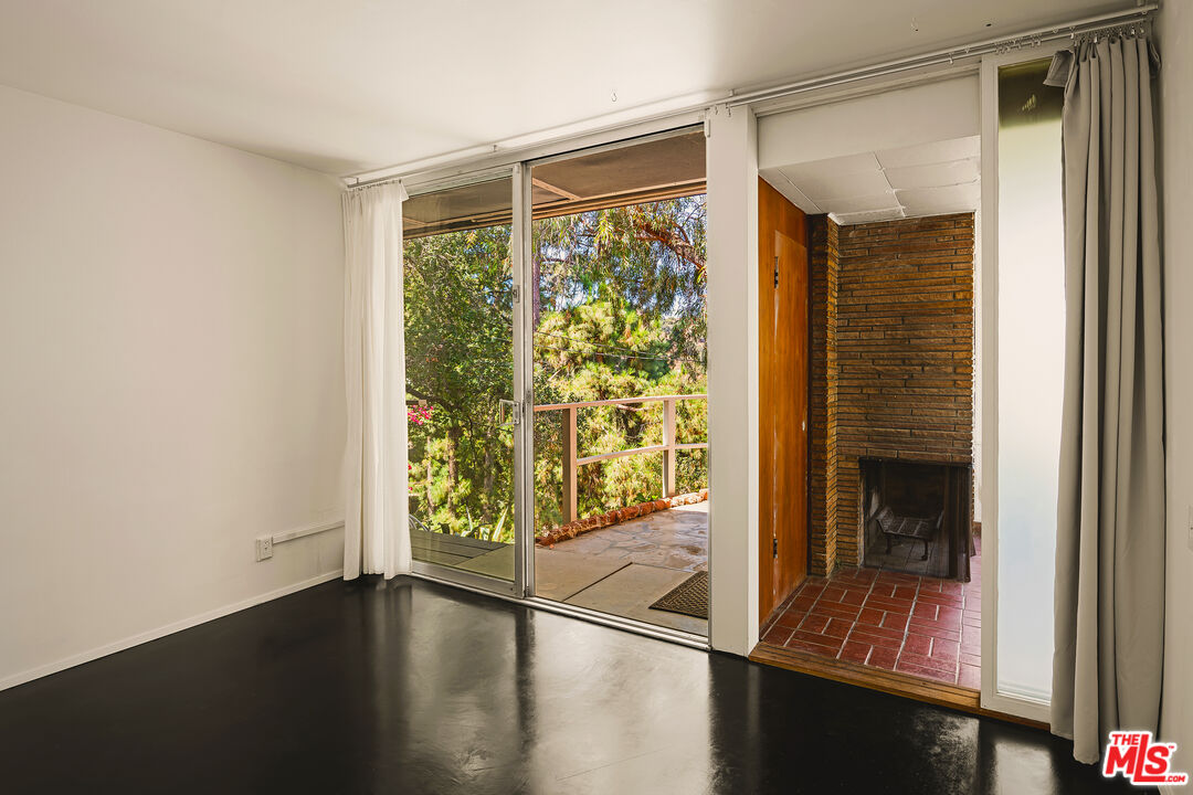 541 Suncourt Ter, Glendale 