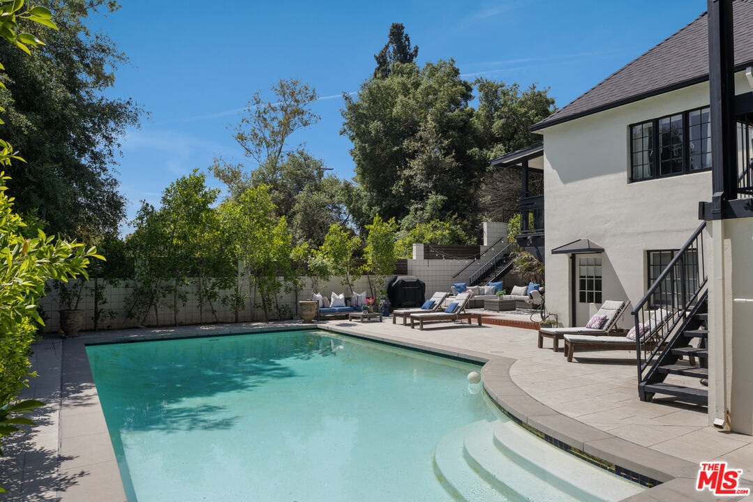 690 Westgate St, Pasadena 