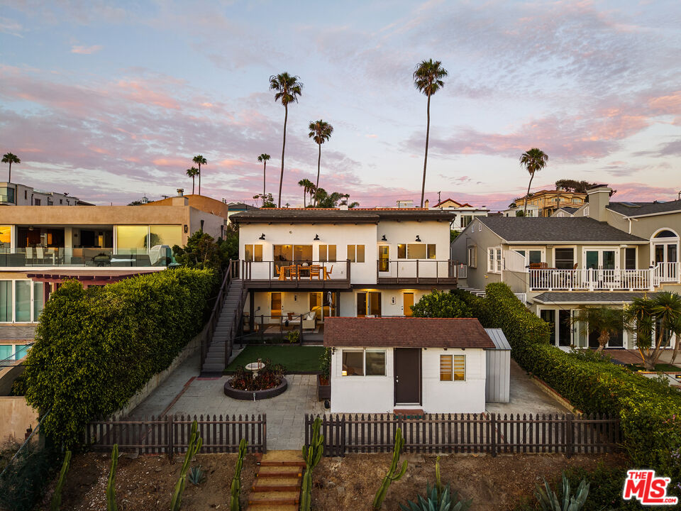 7325 Rindge Ave, Playa Del Rey