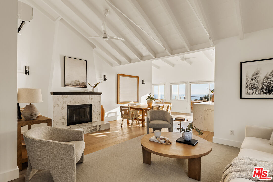 7325 Rindge Ave, Playa Del Rey