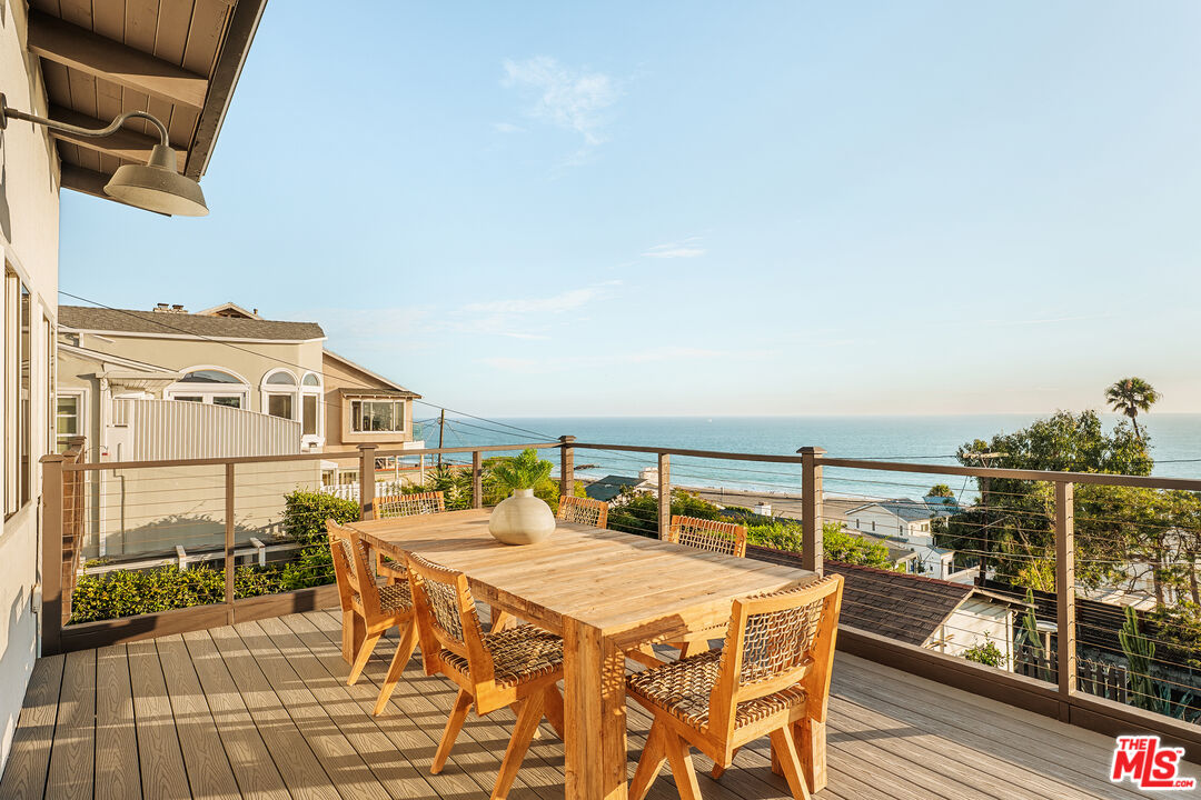 7325 Rindge Ave, Playa Del Rey