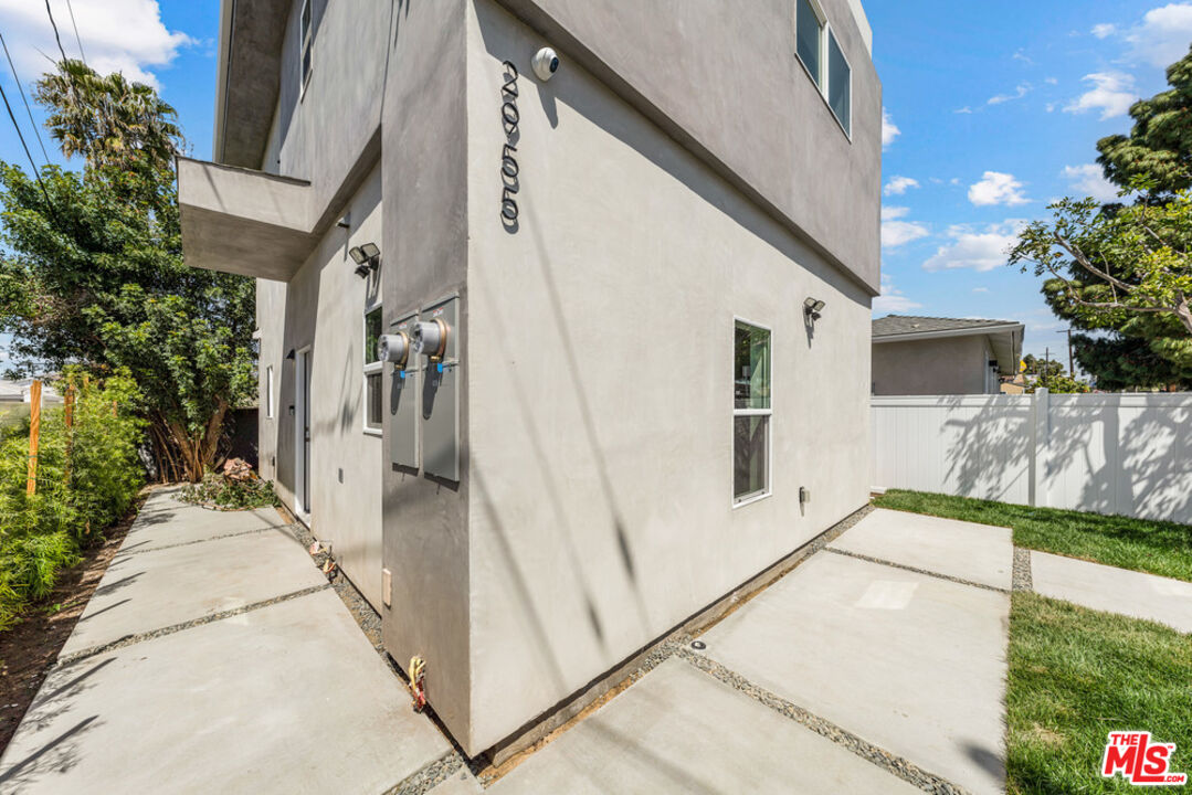 2957 Midvale Ave, West LA