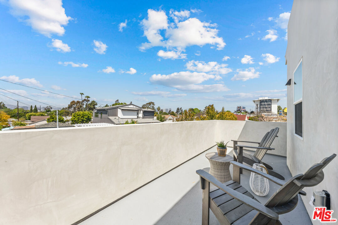 2957 Midvale Ave, West LA