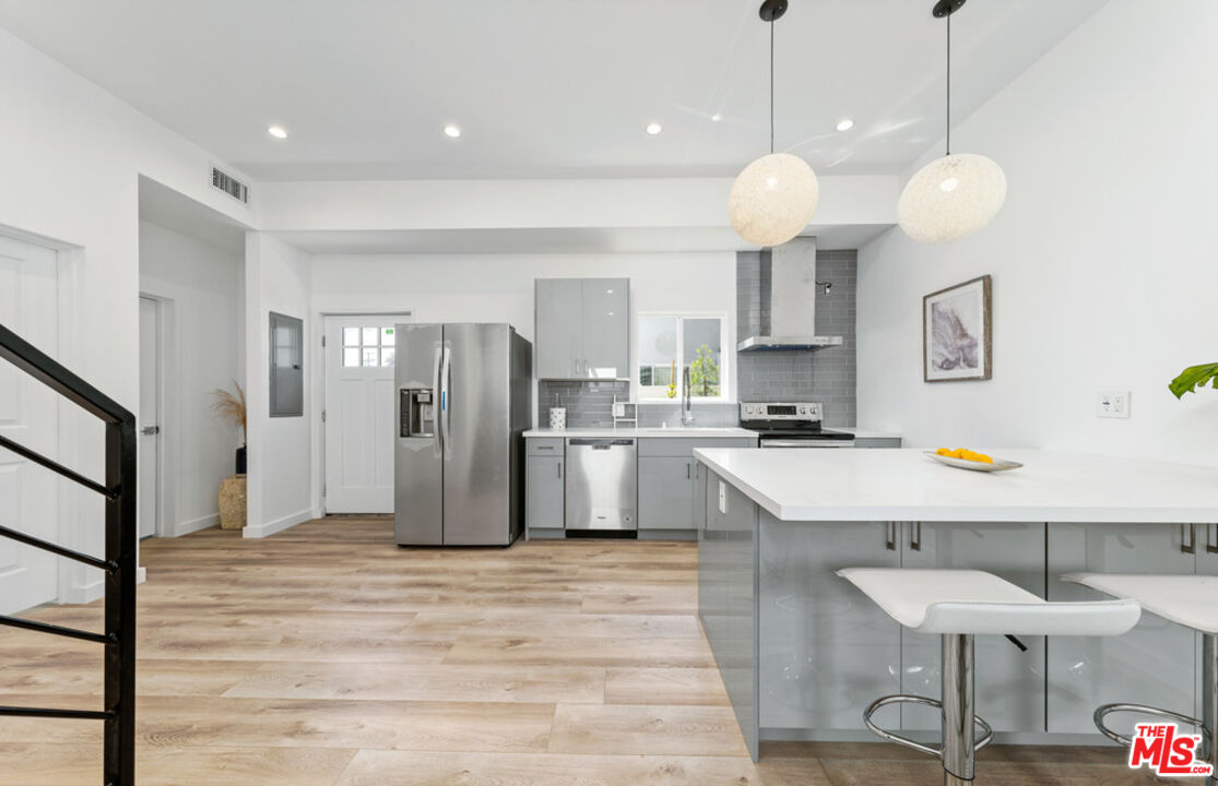 2957 Midvale Ave, West LA