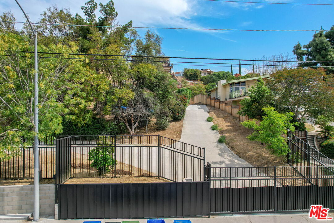 17823 Rinaldi St, Granada Hills