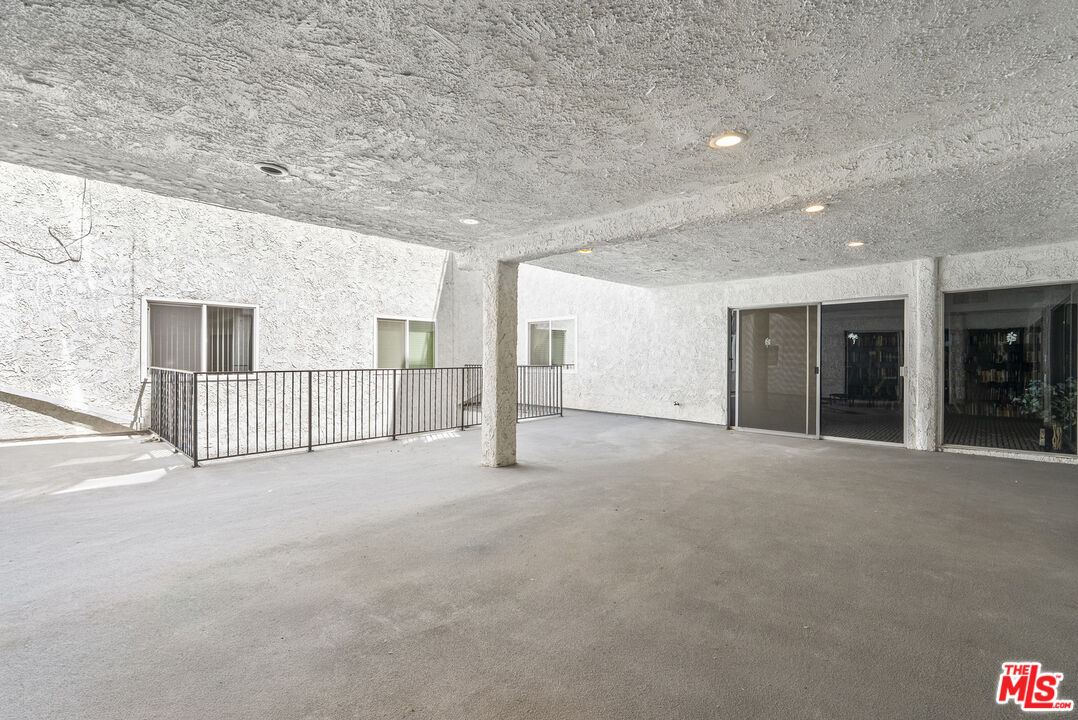 1515 S Beverly Dr Unit: 201, Beverlywood 