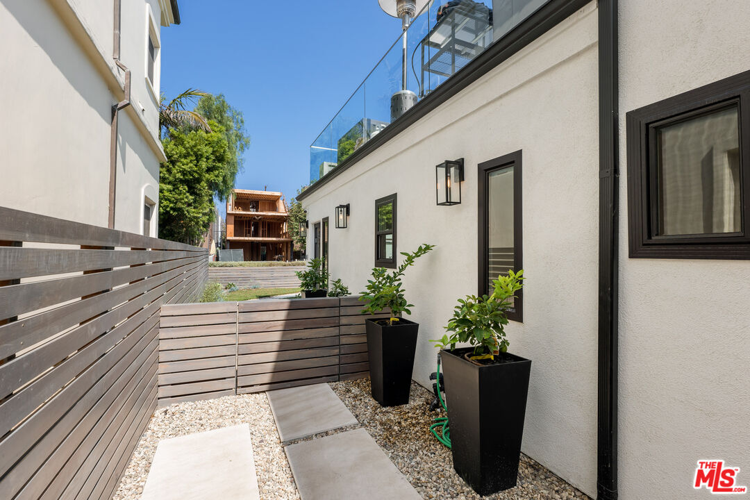 424 Carroll Canal, Venice 
