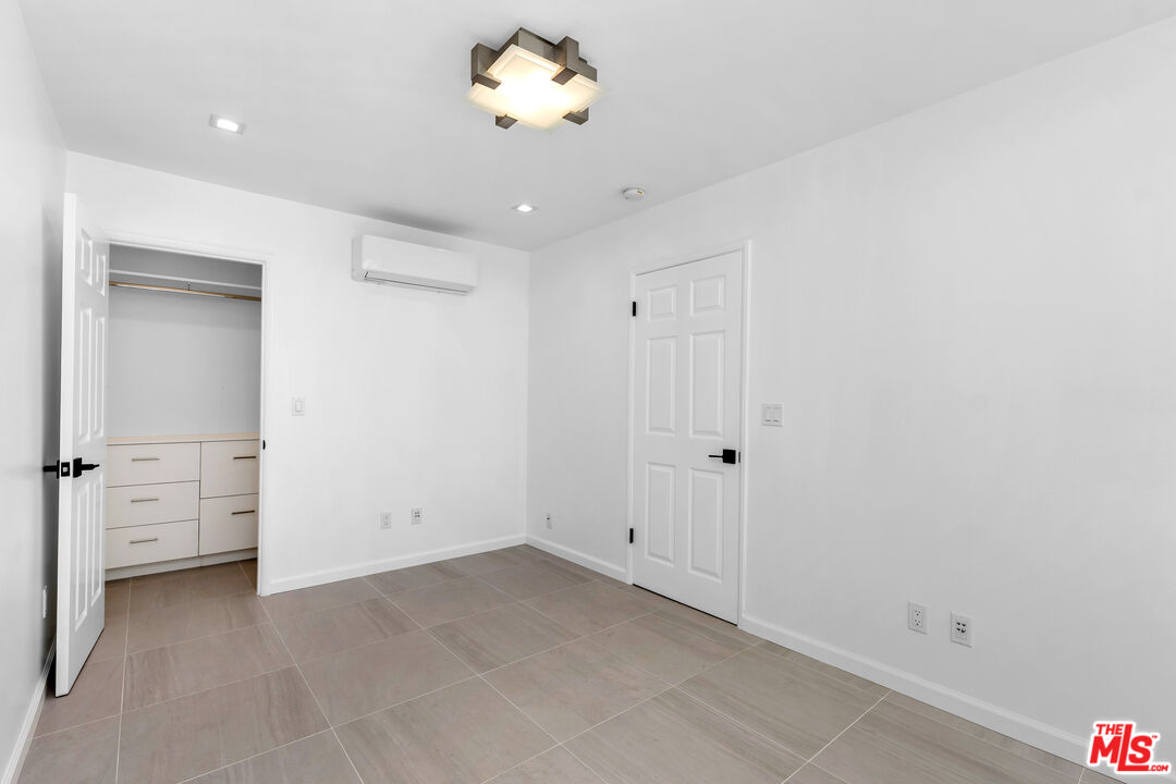 424 Carroll Canal, Venice 