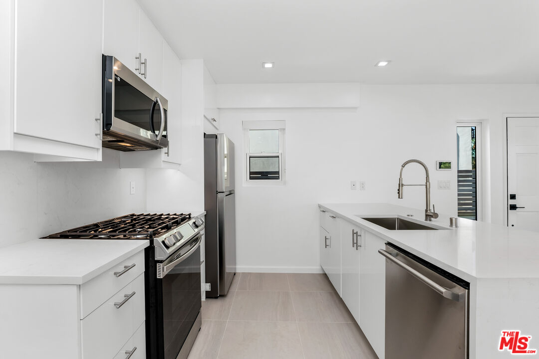 424 Carroll Canal, Venice 