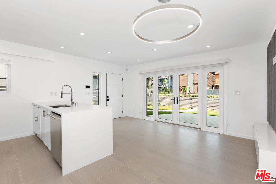 424 Carroll Canal, Venice 