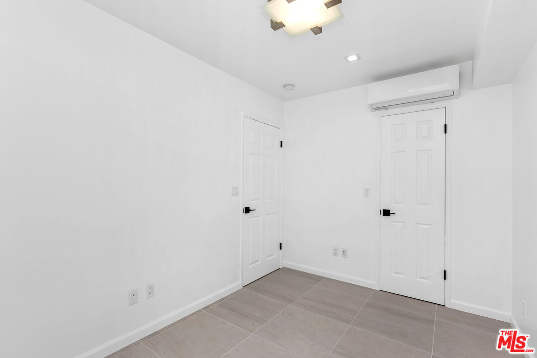 424 Carroll Canal, Venice 