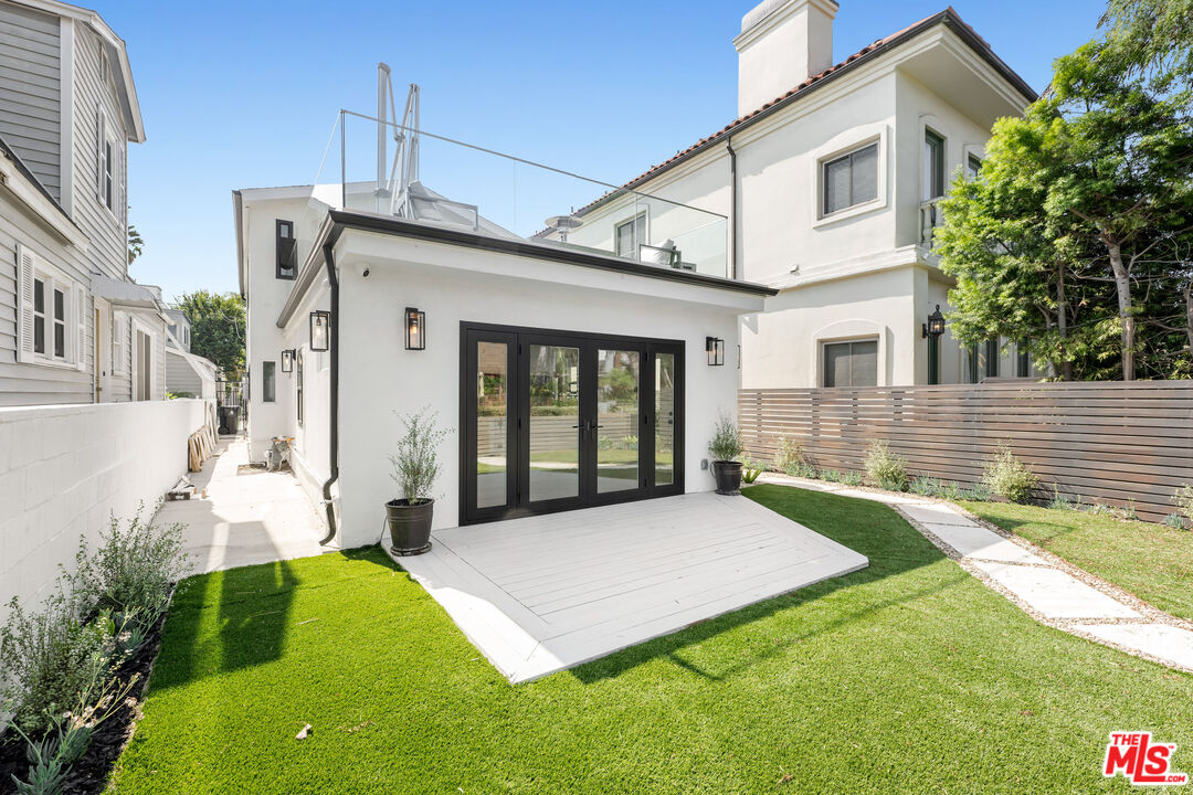 424 Carroll Canal, Venice 