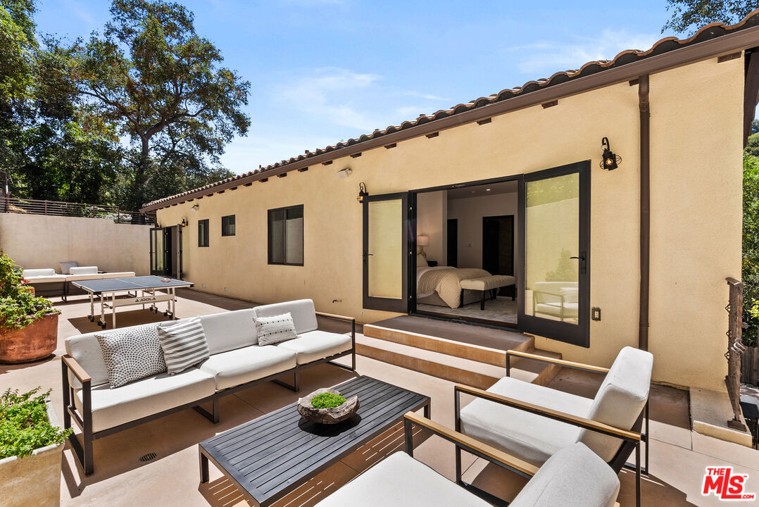 8836 Wonderland Ave, Hollywood Hills