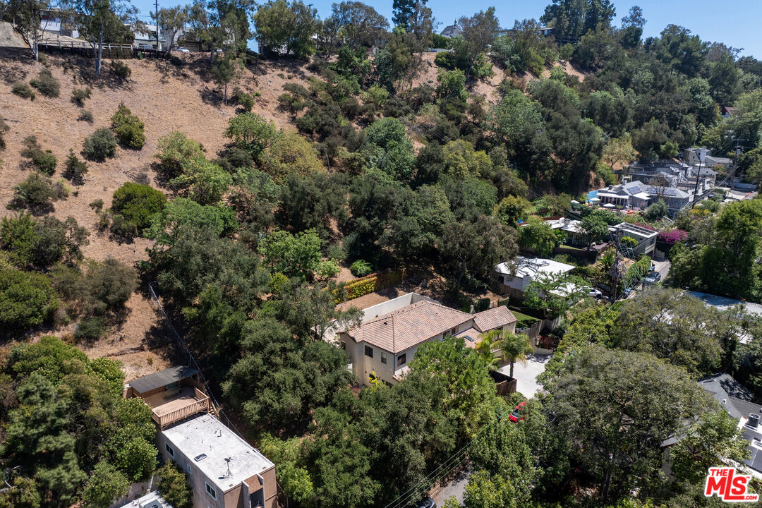 8836 Wonderland Ave, Hollywood Hills