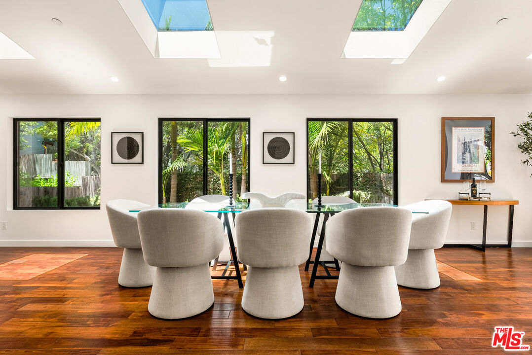 8836 Wonderland Ave, Hollywood Hills