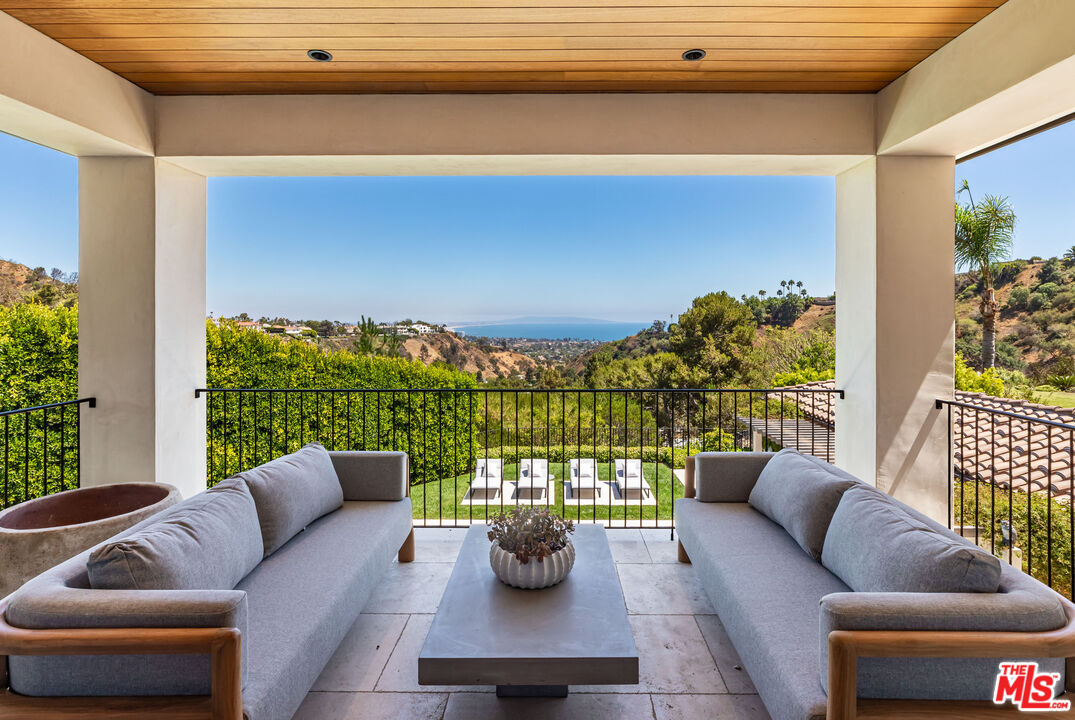 1362 Bella Oceana Vis, Pacific Palisades 