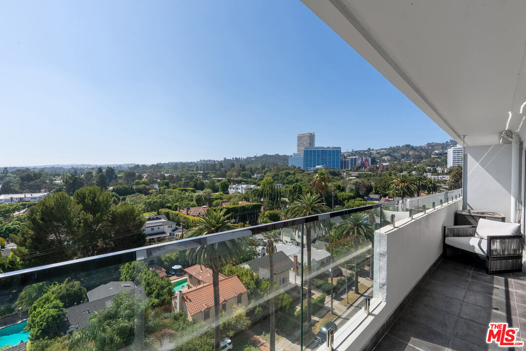 838 N Doheny Dr Unit: 1001, West Hollywood 