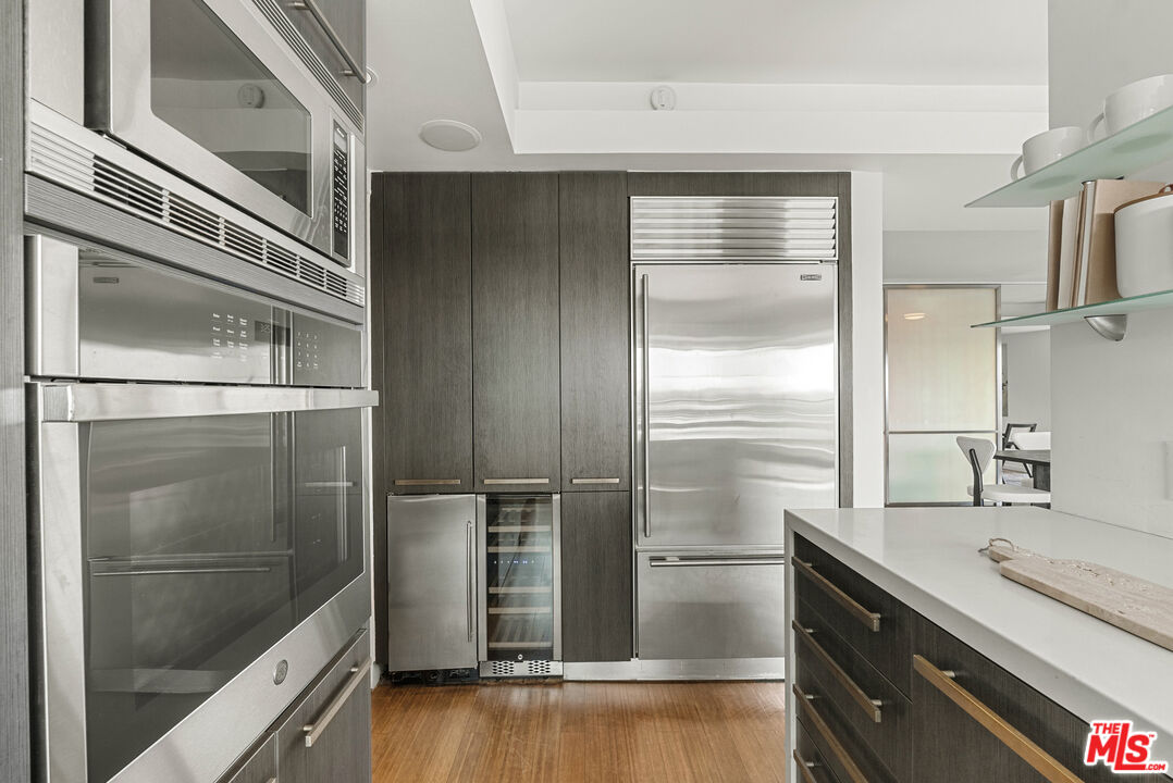 838 N Doheny Dr Unit: 1001, West Hollywood 