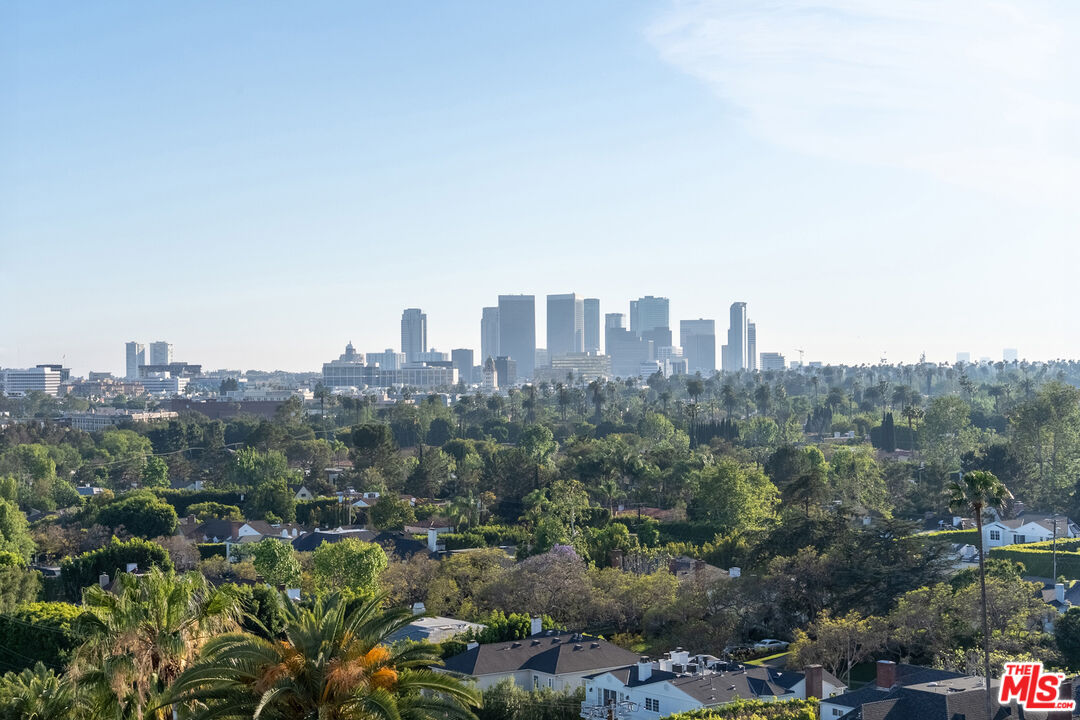 838 N Doheny Dr Unit: 1001, West Hollywood 