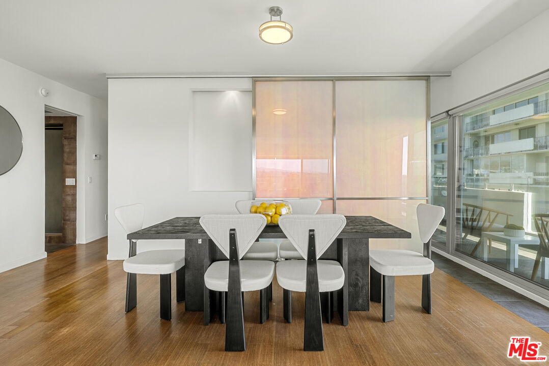 838 N Doheny Dr Unit: 1001, West Hollywood 