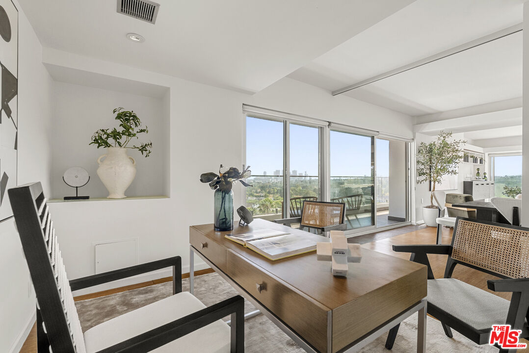 838 N Doheny Dr Unit: 1001, West Hollywood 