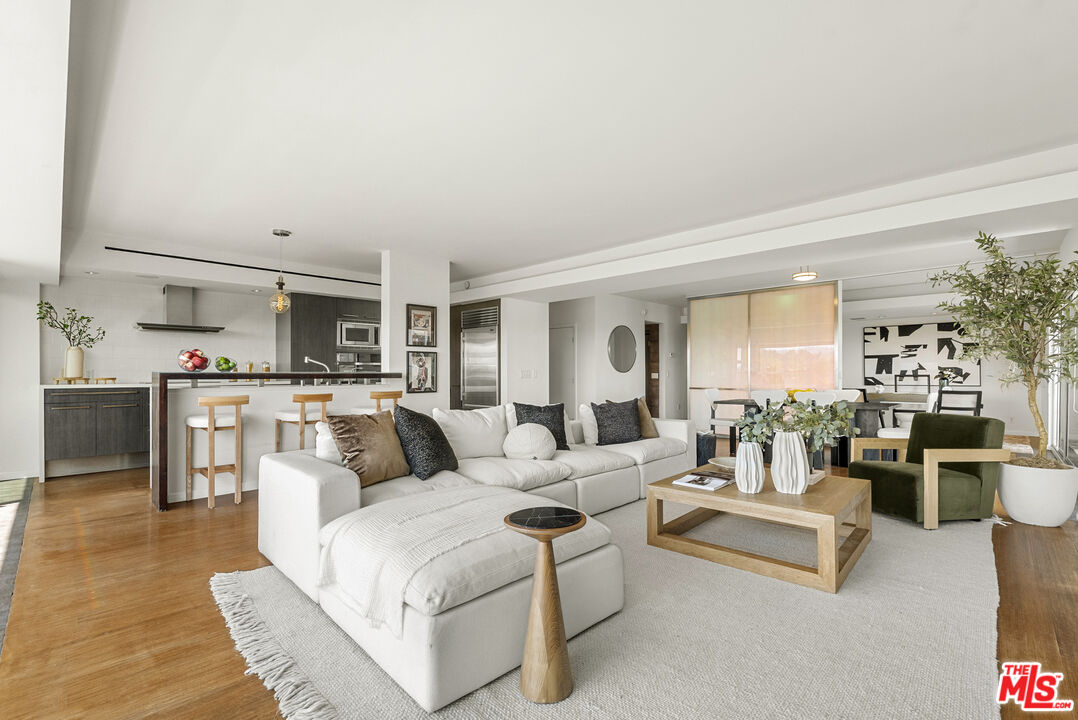 838 N Doheny Dr Unit: 1001, West Hollywood 