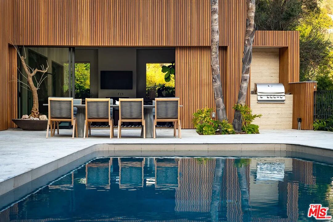 1883 Rising Glen Rd, Sunset Strip