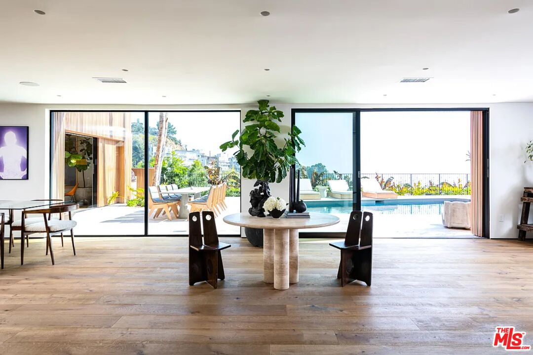 1883 Rising Glen Rd, Sunset Strip