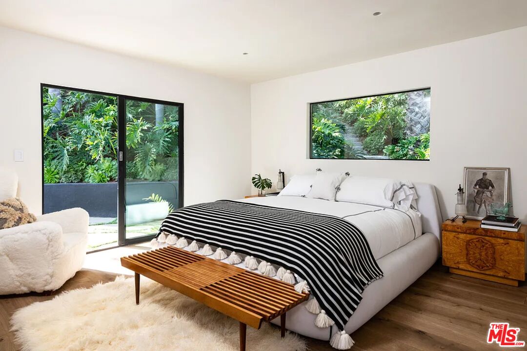 1883 Rising Glen Rd, Sunset Strip