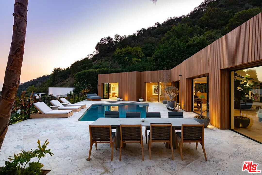 1883 Rising Glen Rd, Sunset Strip