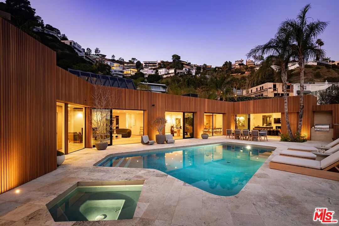 1883 Rising Glen Rd, Sunset Strip