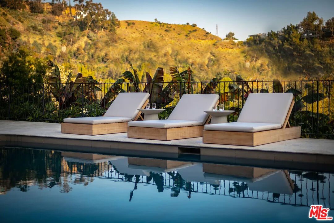 1883 Rising Glen Rd, Sunset Strip