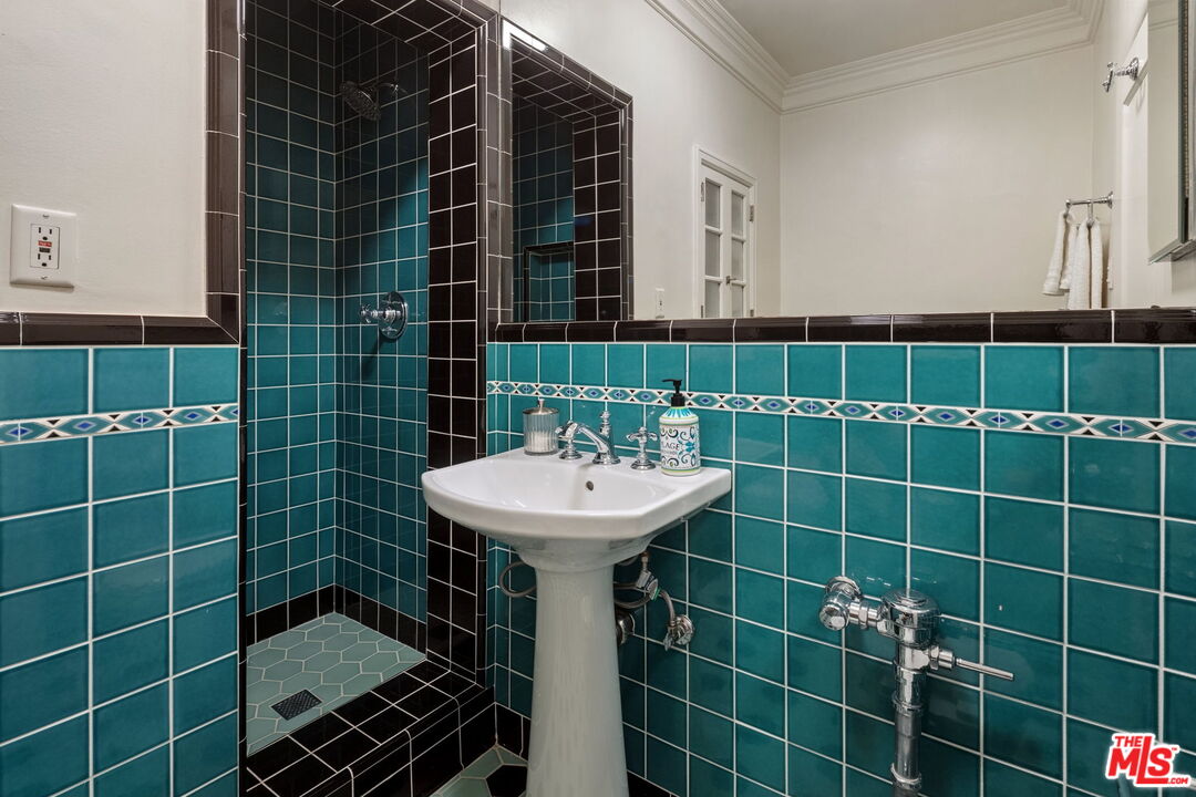 1345 N Hayworth Ave Unit: 2, West Hollywood 