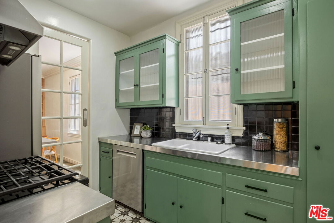 1345 N Hayworth Ave Unit: 2, West Hollywood 