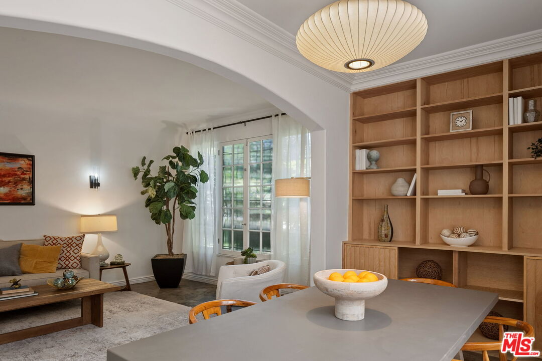 1345 N Hayworth Ave Unit: 2, West Hollywood 