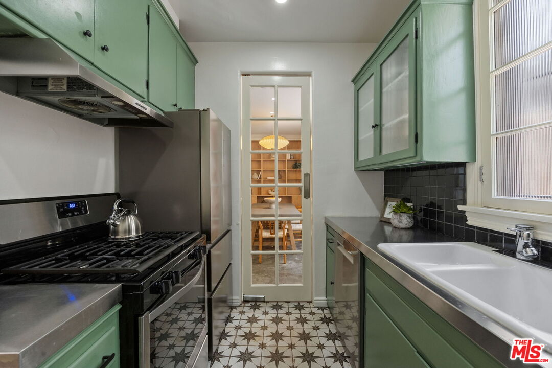 1345 N Hayworth Ave Unit: 2, West Hollywood 