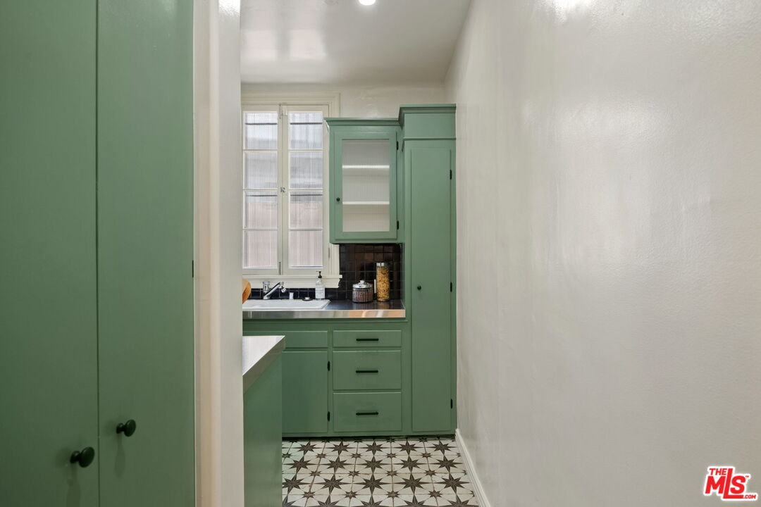 1345 N Hayworth Ave Unit: 2, West Hollywood 