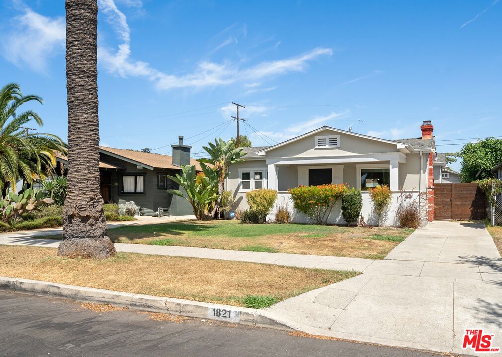 1821 W 42nd Pl
